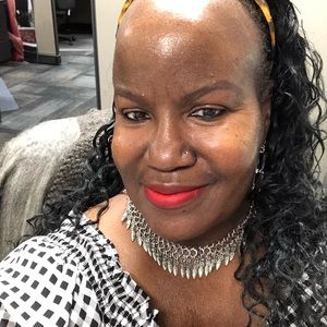 Meet your Posher, Idella